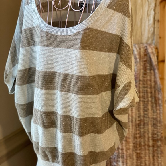 Express Top - Picture 5 of 5